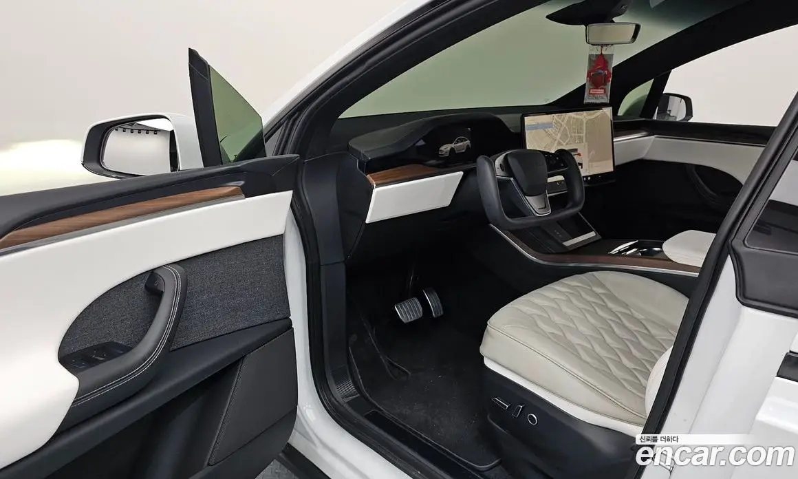 Tesla Model X 2023 0.3 автомат (гидро), фото 12