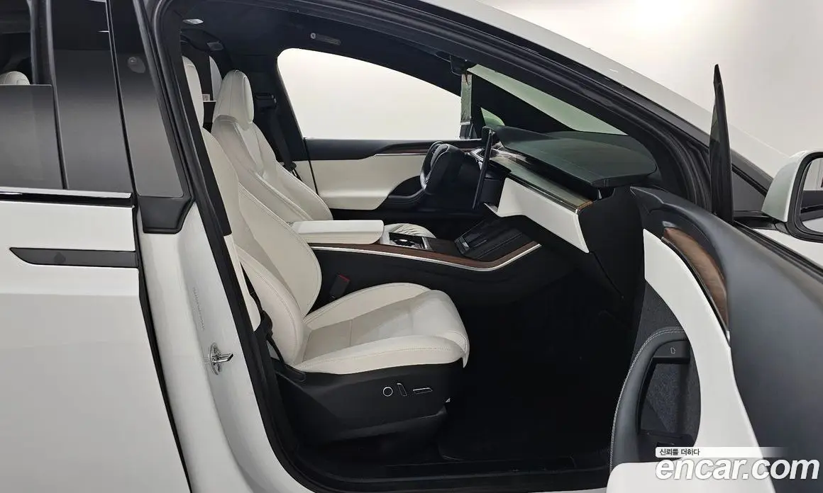 Tesla Model X 2023 0.3 автомат (гидро), фото 15