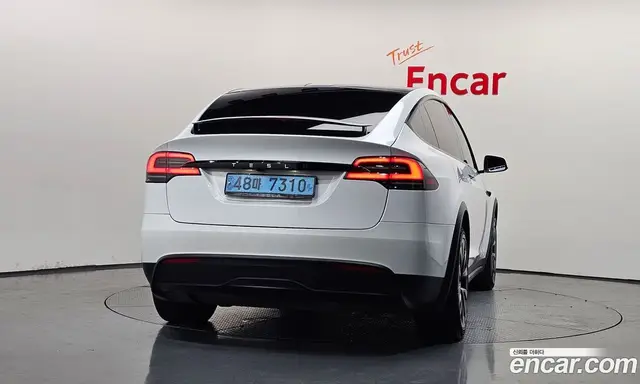 Tesla Model X 2023 0.3 автомат (гидро), миниатюра 3