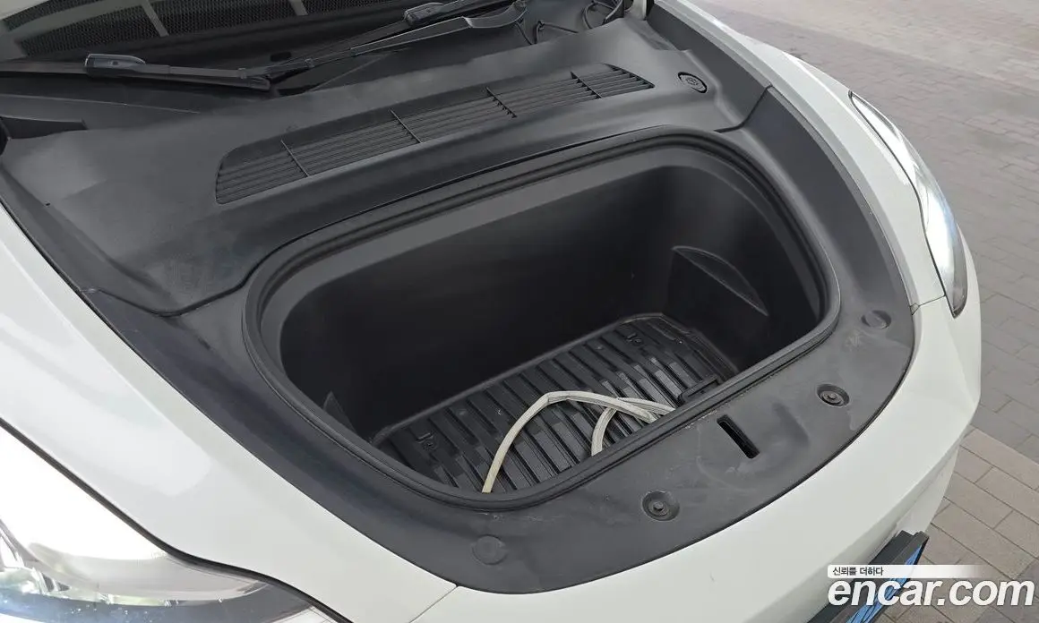 Tesla Model Y 2022 0.2 автомат (гидро), фото 6