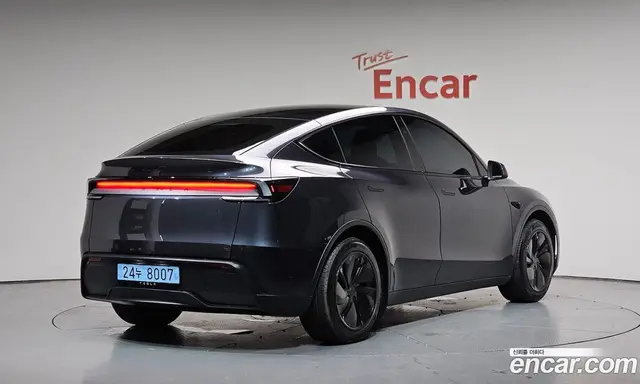 Tesla Model Y 2026 0.2 автомат (гидро), миниатюра 2