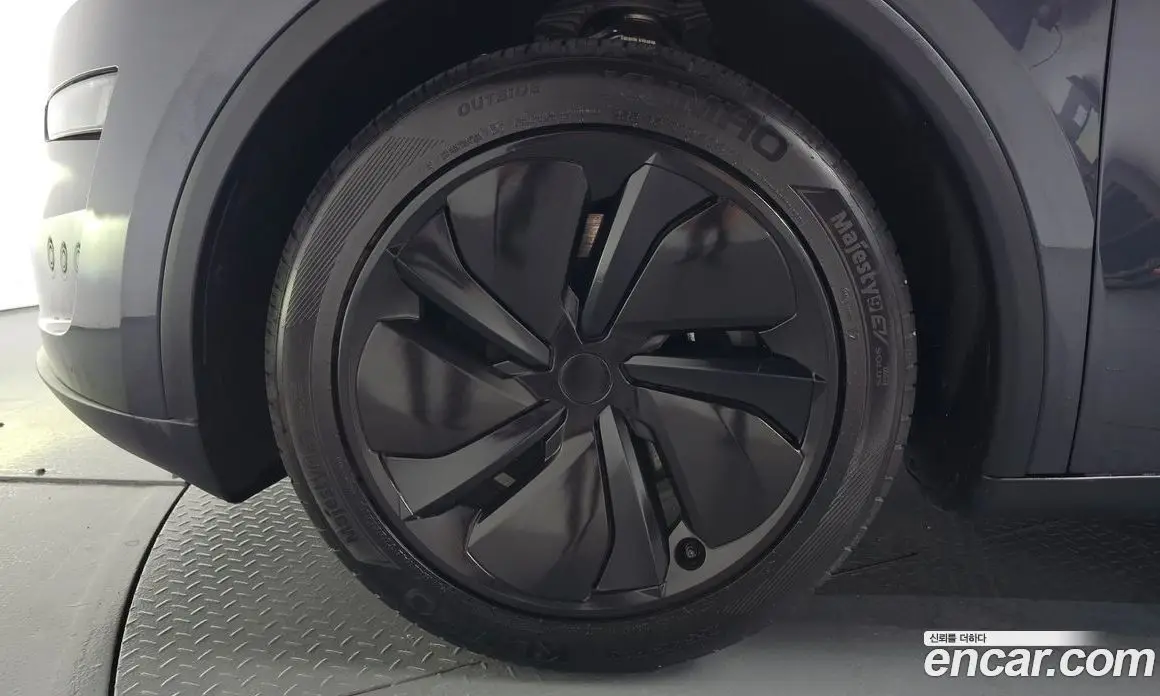 Tesla Model Y 2026 0.2 автомат (гидро), фото 5