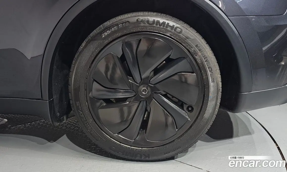Tesla Model Y 2026 0.2 автомат (гидро), фото 7