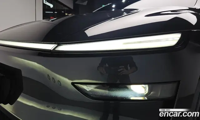 Tesla Model Y 2026 0.2 автомат (гидро), миниатюра 8