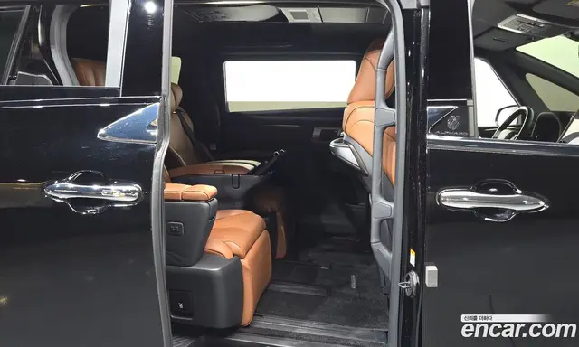 Toyota Alphard 2025 2.5 автомат (гидро), миниатюра 12