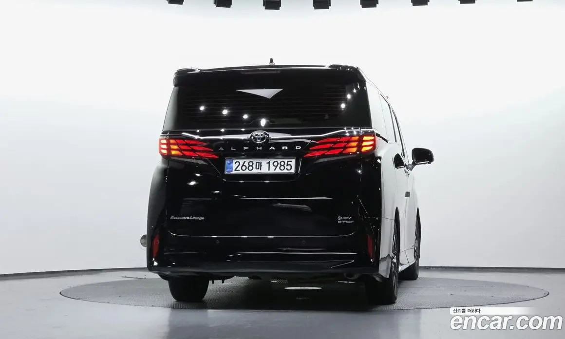 Toyota Alphard 2025 2.5 автомат (гидро), фото 4