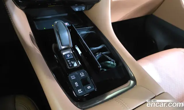 Toyota Alphard 2025 2.5 автомат (гидро), миниатюра 9