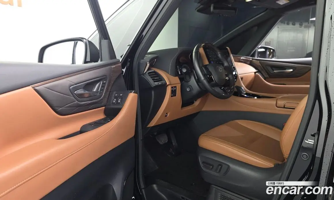 Toyota Alphard 2025 2.5 автомат (гидро), фото 10