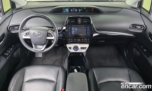 Toyota Prius 2017 1.8 автомат (гидро), миниатюра 10
