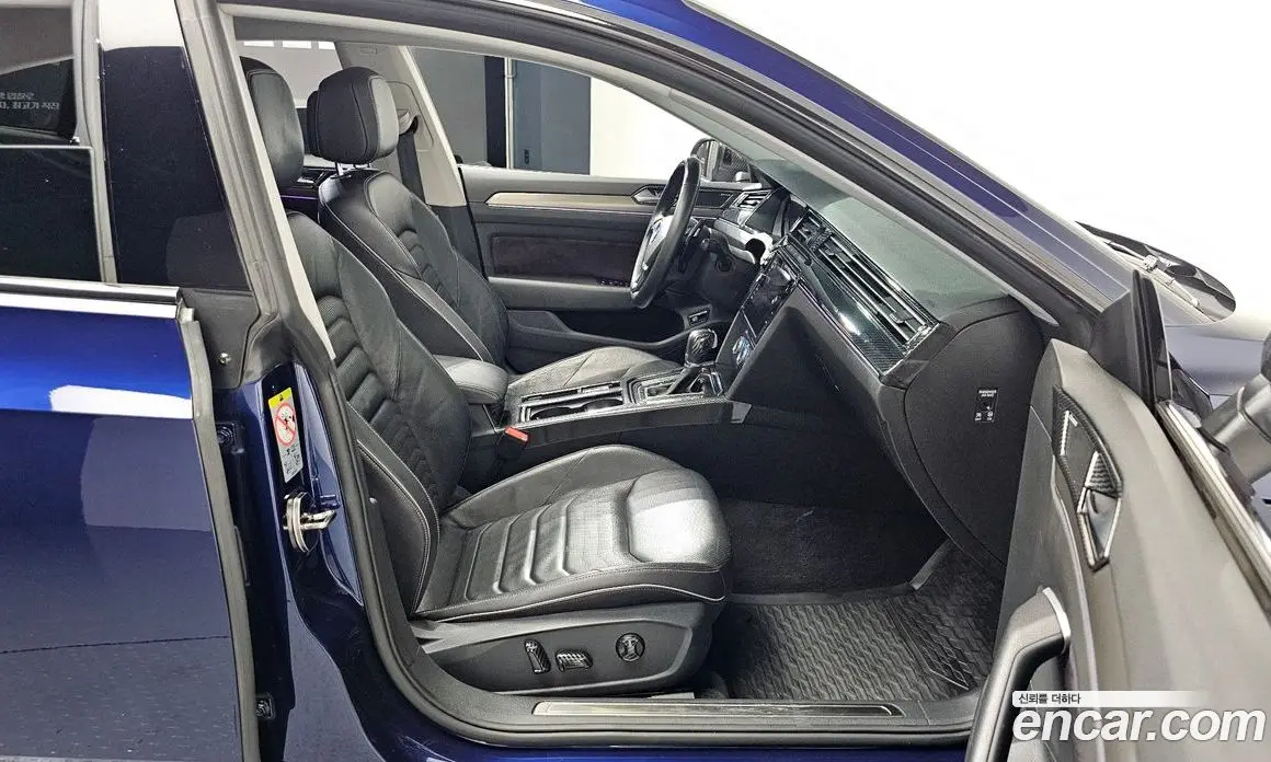 Volkswagen Arteon 2018 2.0 автомат (гидро), фото 16