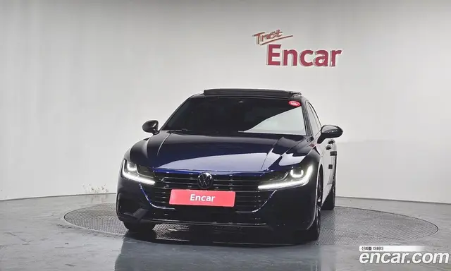 Volkswagen Arteon 2018 2.0 автомат (гидро), миниатюра 3