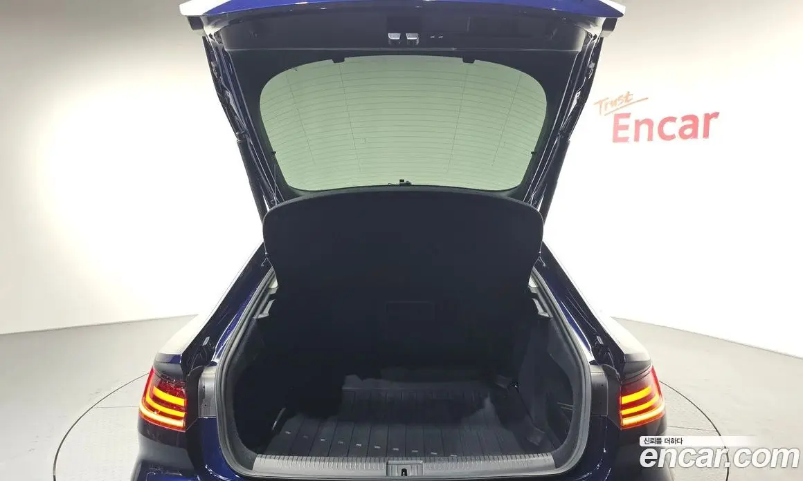 Volkswagen Arteon 2018 2.0 автомат (гидро), фото 24