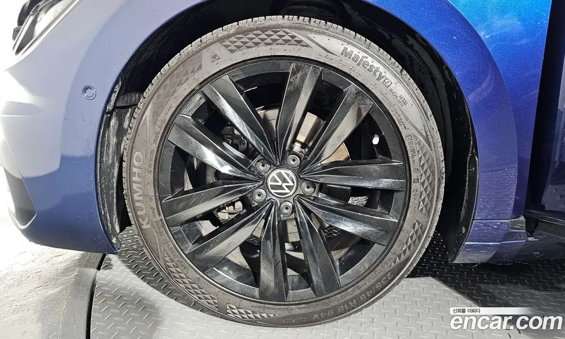 Volkswagen Arteon 2018 2.0 автомат (гидро), фото 5