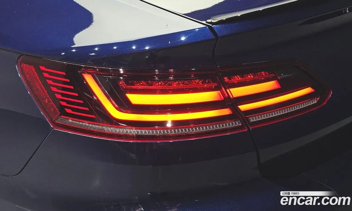Volkswagen Arteon 2018 2.0 автомат (гидро), фото 9