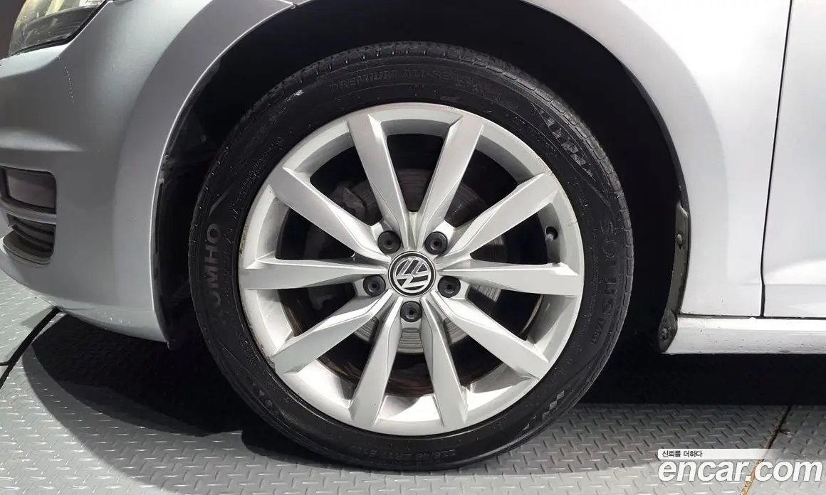 Volkswagen Golf 2014 2.0 автомат (гидро), фото 5