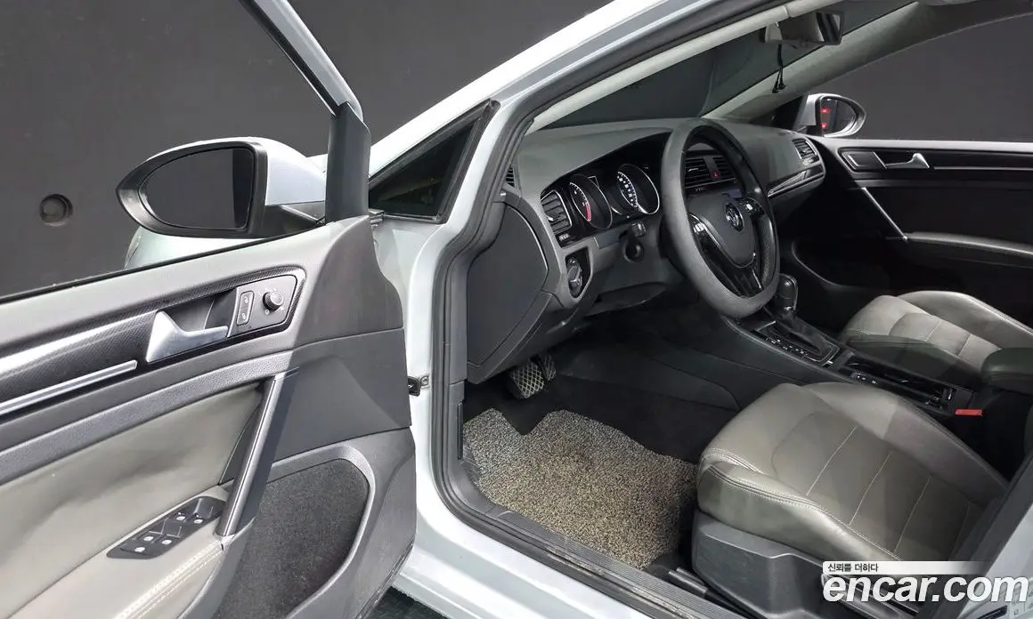 Volkswagen Golf 2014 2.0 автомат (гидро), фото 10