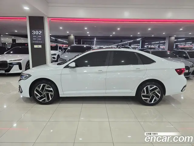 Volkswagen Jetta 2023 1.5 автомат (гидро), миниатюра 3