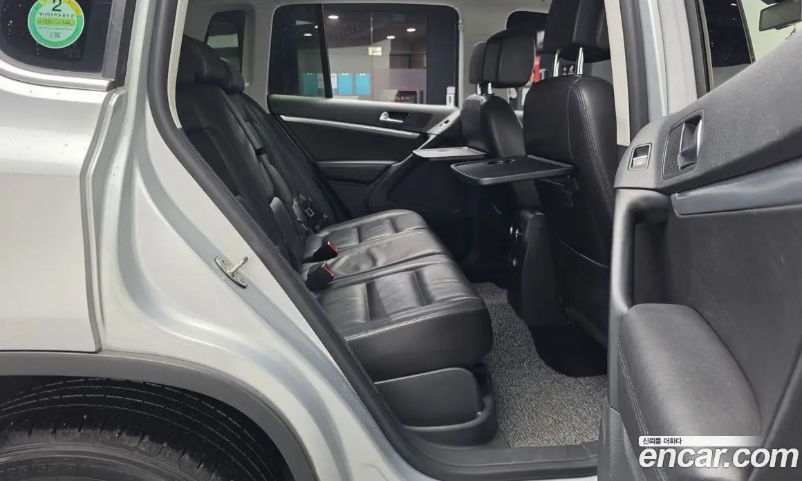 Volkswagen Tiguan 2014 2.0 автомат (гидро), фото 11