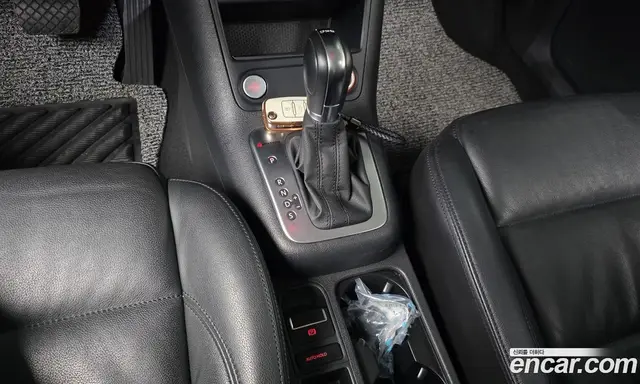 Volkswagen Tiguan 2014 2.0 автомат (гидро), миниатюра 9