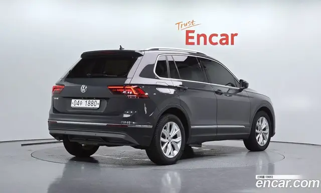 Volkswagen Tiguan 2018 2.0 автомат (гидро), миниатюра 2