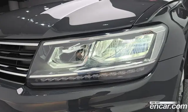 Volkswagen Tiguan 2018 2.0 автомат (гидро), миниатюра 8