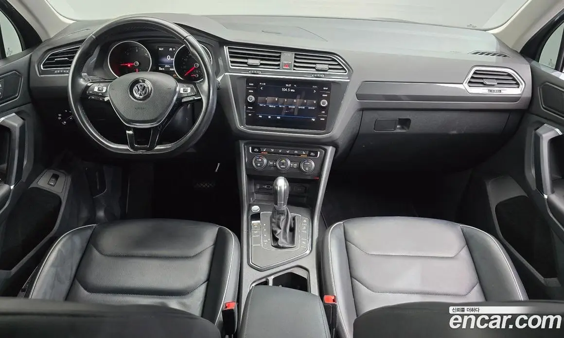 Volkswagen Tiguan 2018 2.0 автомат (гидро), фото 10