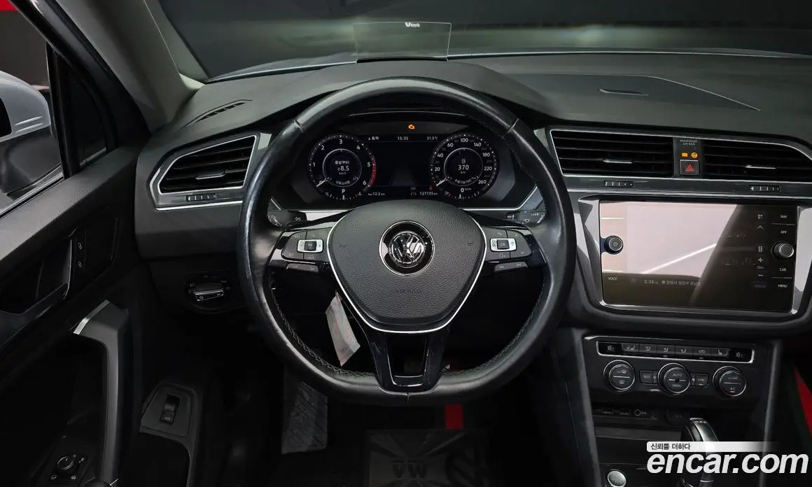 Volkswagen Tiguan 2018 2.0 автомат (гидро), фото 13