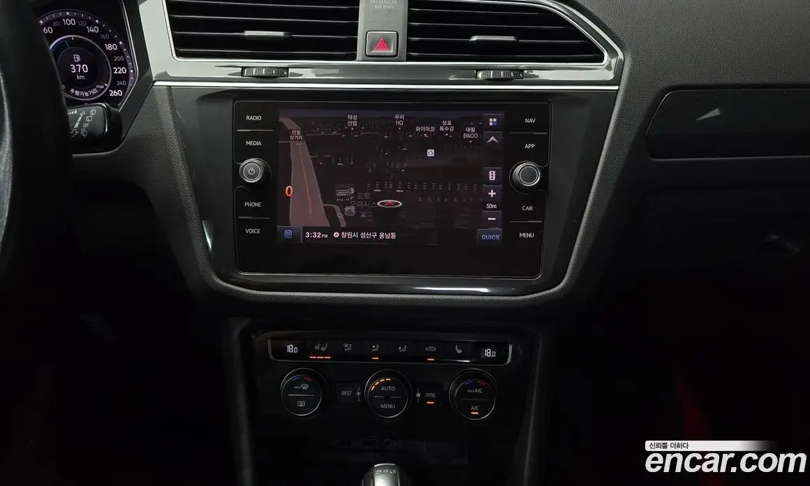 Volkswagen Tiguan 2018 2.0 автомат (гидро), фото 14