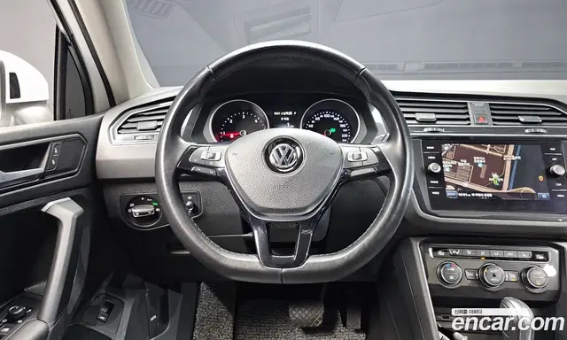 Volkswagen Tiguan 2020 2.0 автомат (гидро), миниатюра 12
