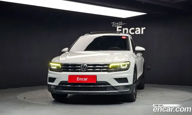 Volkswagen Tiguan 2020 2.0 автомат (гидро), миниатюра 3