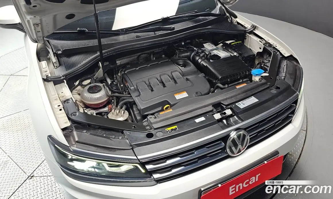 Volkswagen Tiguan 2020 2.0 автомат (гидро), фото 6