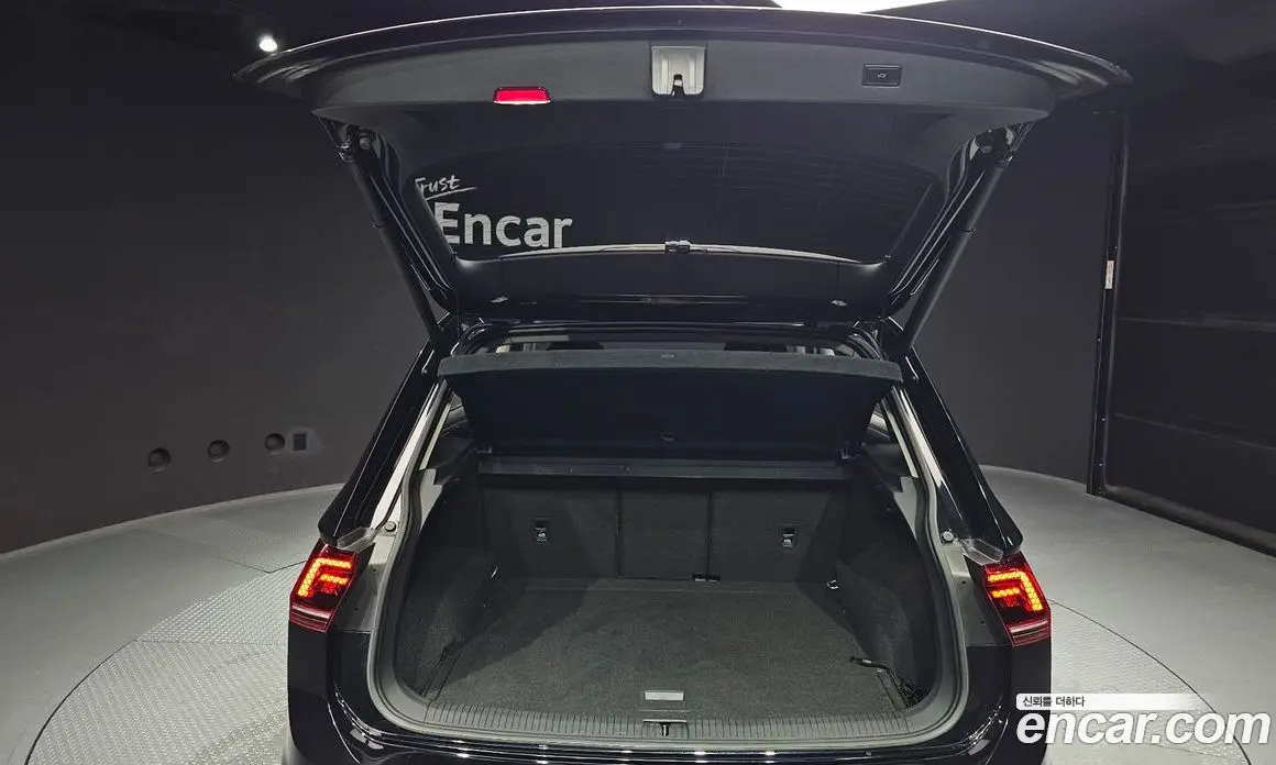 Volkswagen Tiguan 2020 2.0 автомат (гидро), фото 20