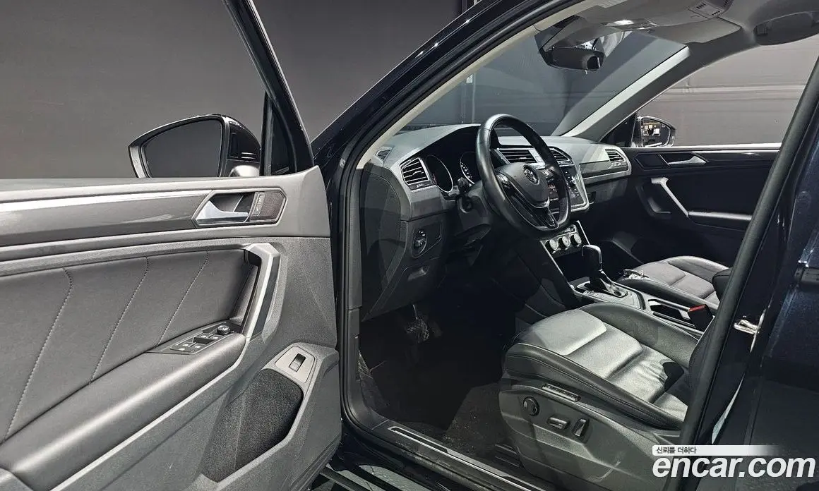 Volkswagen Tiguan 2020 2.0 автомат (гидро), фото 10