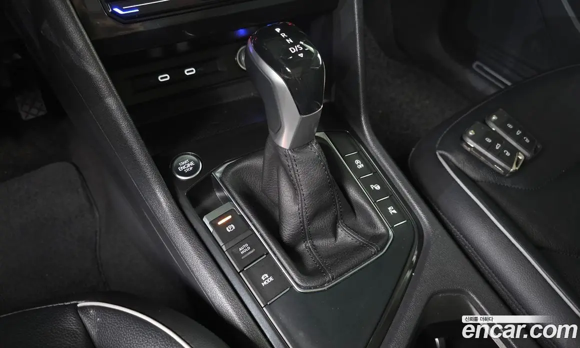 Volkswagen Tiguan 2022 2.0 автомат (гидро), фото 12