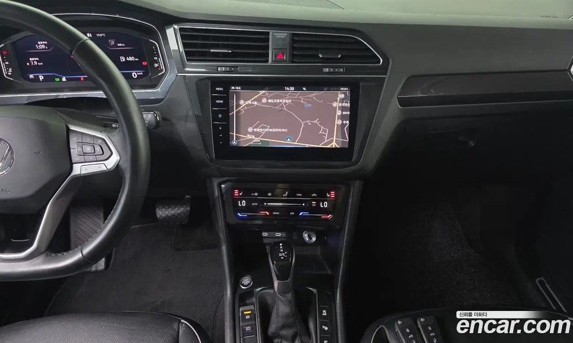 Volkswagen Tiguan 2022 2.0 автомат (гидро), фото 19