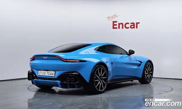 Aston Martin Vantage 2019 4.0 автомат (гидро), миниатюра 2