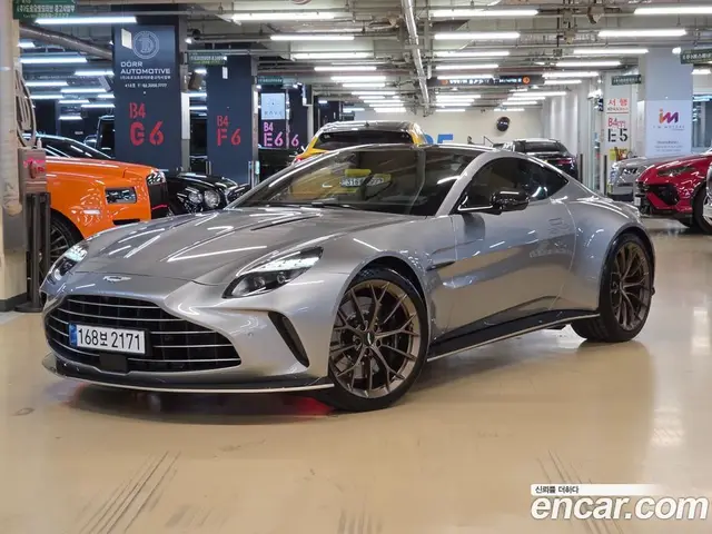 Aston Martin Vantage 2025 4.0 автомат (гидро), миниатюра 2