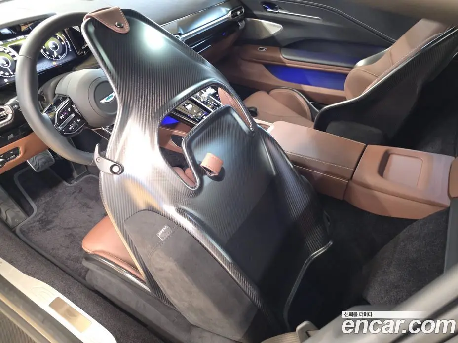 Aston Martin Vantage 2025 4.0 автомат (гидро), фото 12