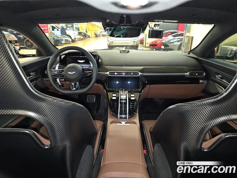 Aston Martin Vantage 2025 4.0 автомат (гидро), фото 19