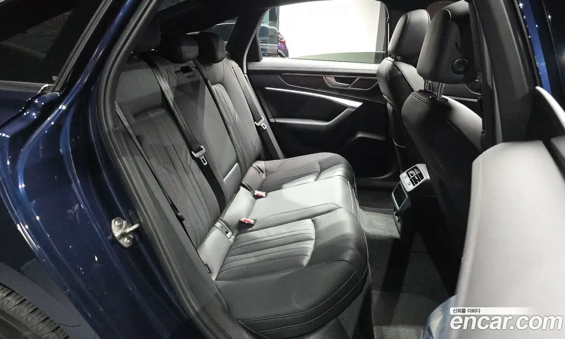 Audi A6 2020 2.0 автомат (гидро), фото 17