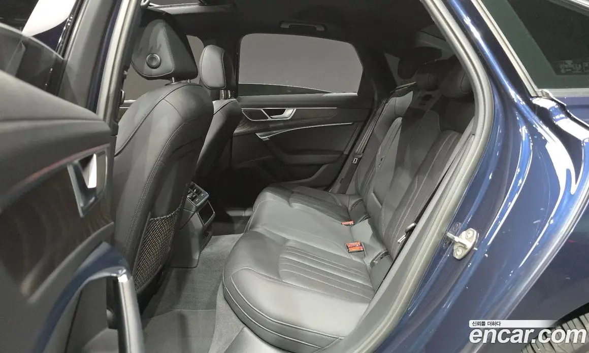 Audi A6 2020 2.0 автомат (гидро), фото 18