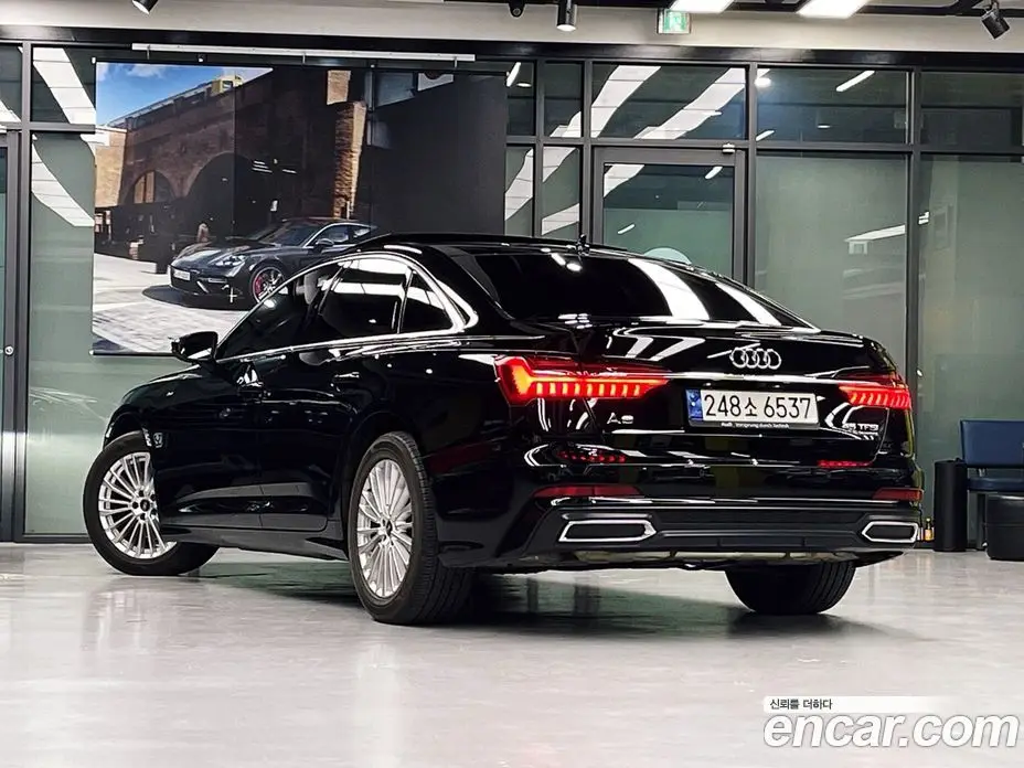Audi A6 2021 2.0 автомат (гидро), фото 20
