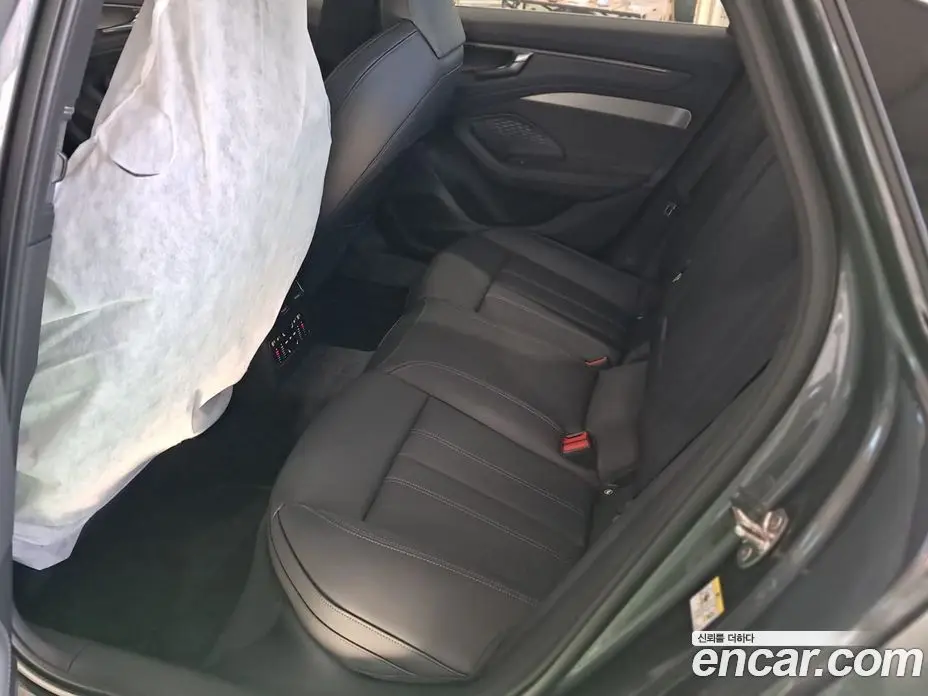Audi A6 2026 2.0 автомат (гидро), фото 16