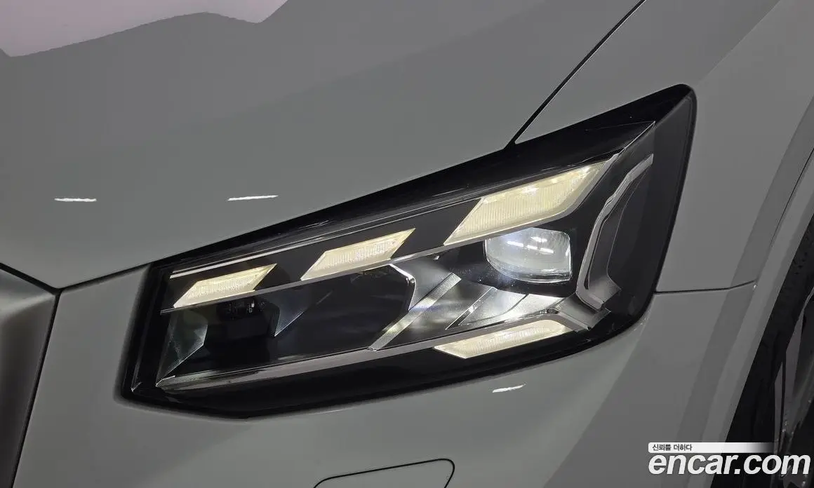 Audi Q2 2023 2.0 автомат (гидро), фото 8