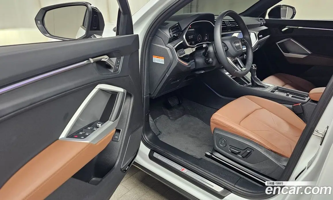 Audi Q3 2025 2.0 автомат (гидро), фото 13