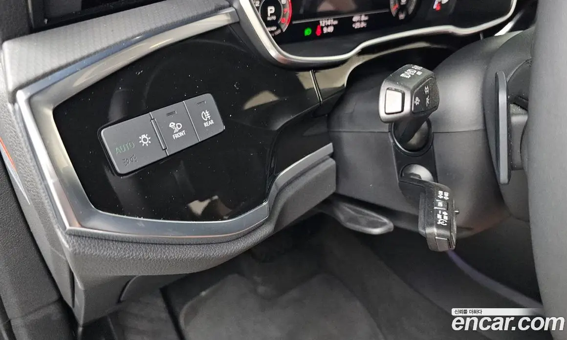 Audi Q3 2025 2.0 автомат (гидро), фото 27