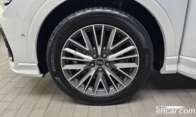 Audi Q3 2025 2.0 автомат (гидро), миниатюра 5