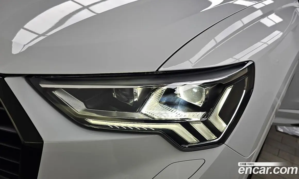 Audi Q3 2025 2.0 автомат (гидро), фото 8