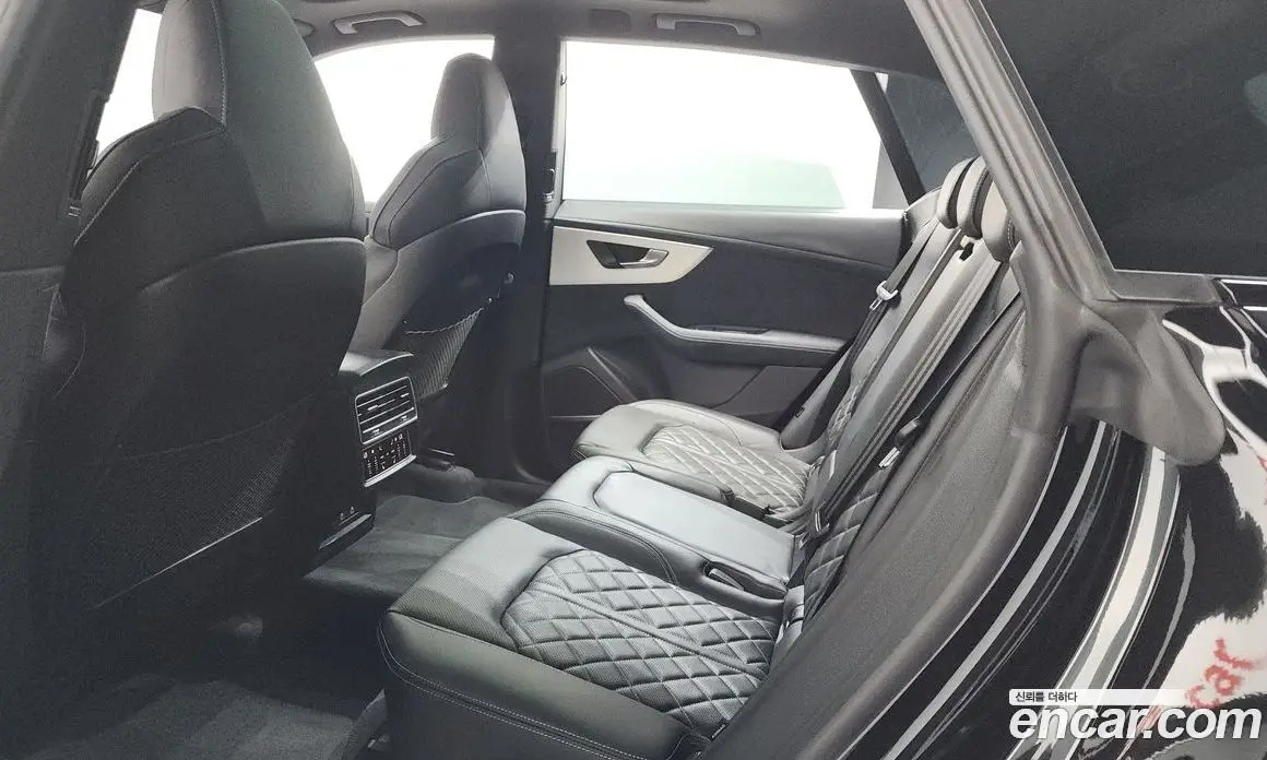 Audi Q8 2022 3.0 автомат (гидро), фото 25