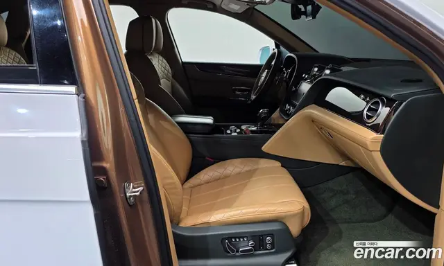 Bentley Bentayga 2018 6.0 автомат (гидро), миниатюра 11